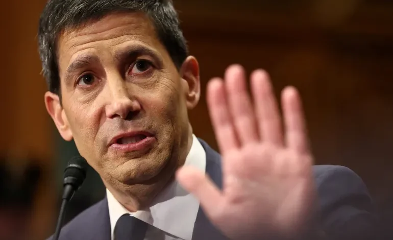 Warsh Moves to the Fed as Trump Eyes Top Job