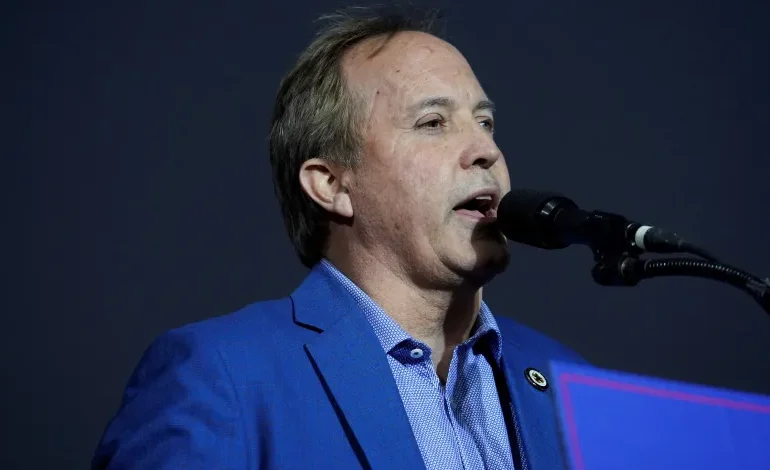 Trump Backs Paxton in Texas Senate Fight, Raising GOP Stakes