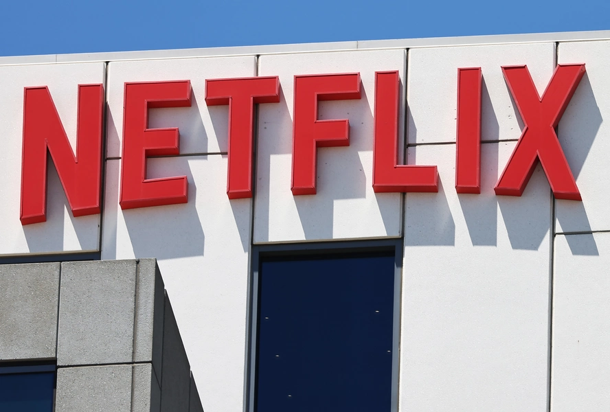 Texas Sues Netflix, Claims Streaming Giant Secretly Tracked Users and Hooked Kids With “Addictive” Features